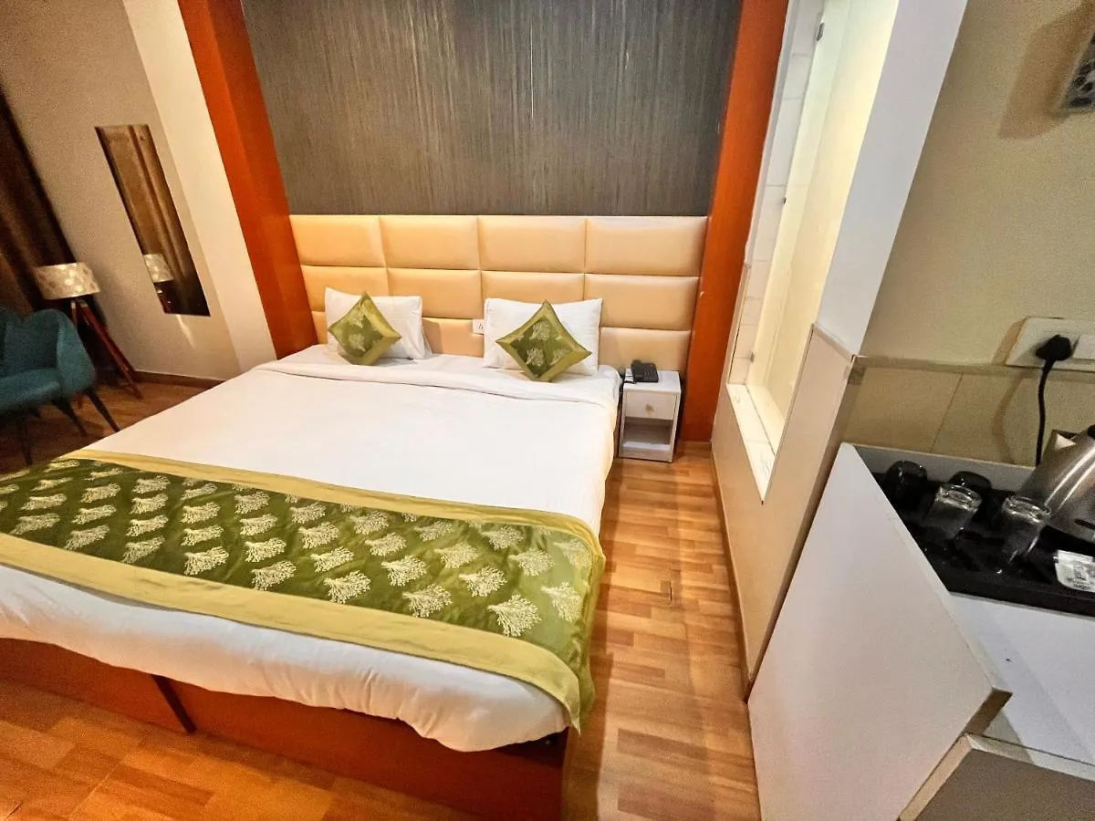 Hotel Oyster Pearl I Near Medanta Hospital I Sec-39 I Gurgáon