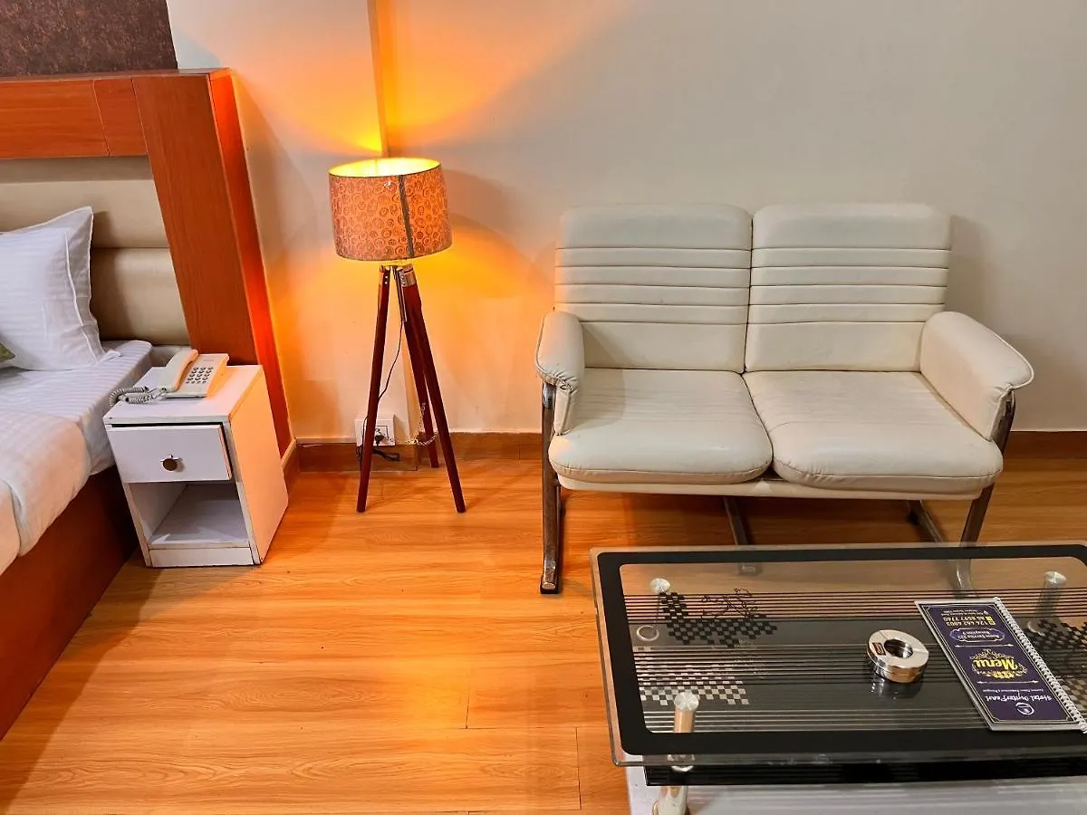 Hotel Oyster Pearl I Near Medanta Hospital I Sec-39 I Gurgáon 3*,  Indie
