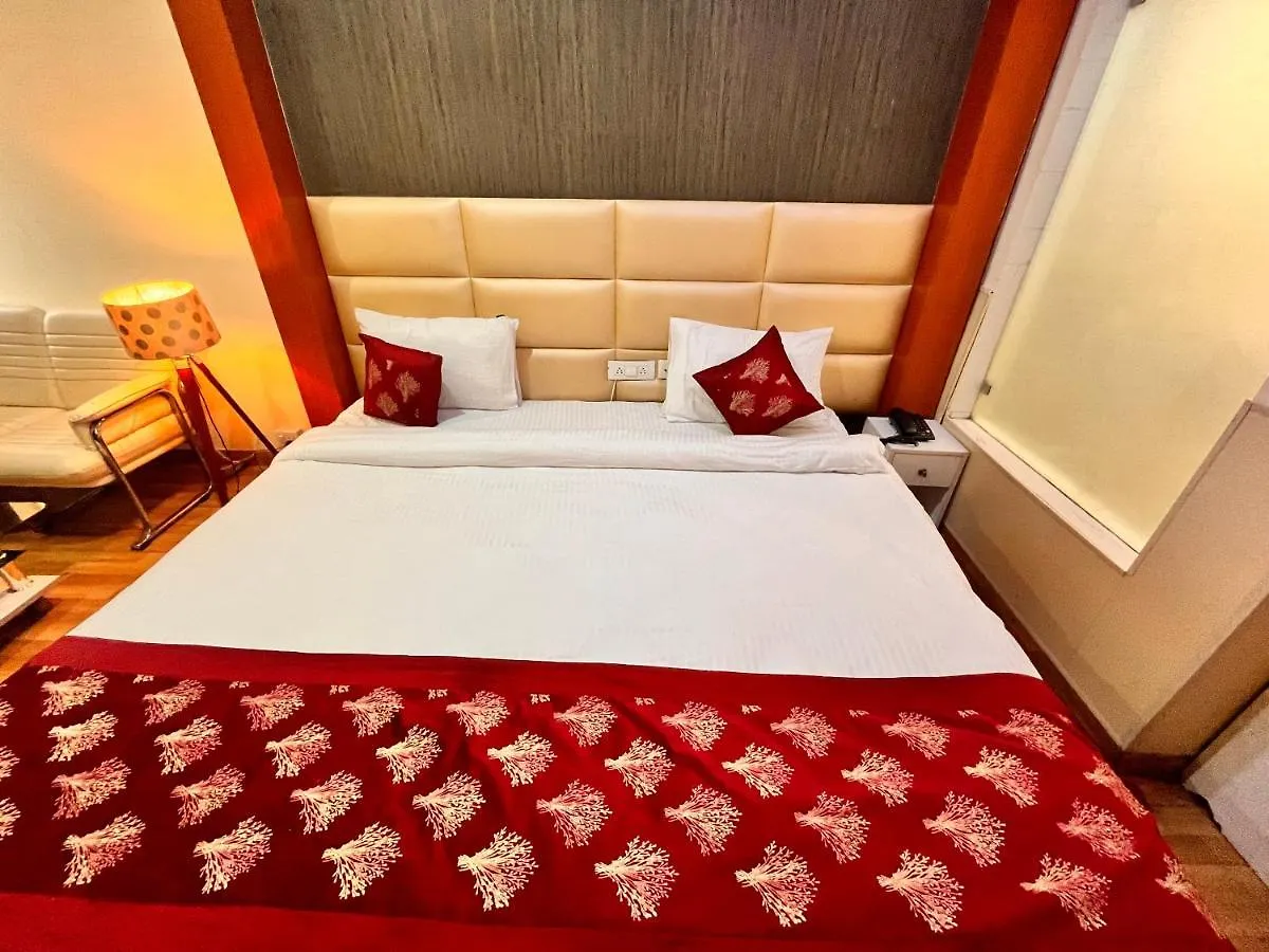 Hotel Oyster Pearl I Near Medanta Hospital I Sec-39 I Gurgáon