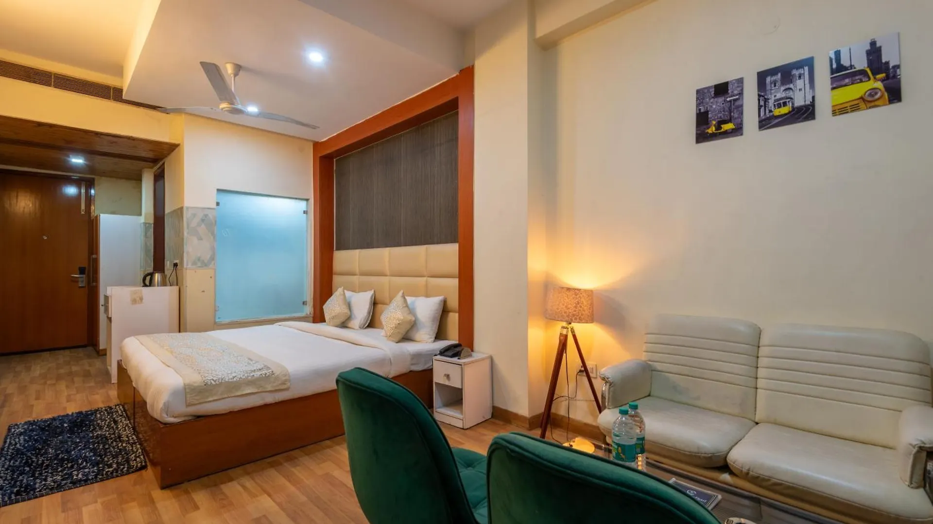 Hotel Oyster Pearl I Near Medanta Hospital I Sec-39 I Gurgáon Indie