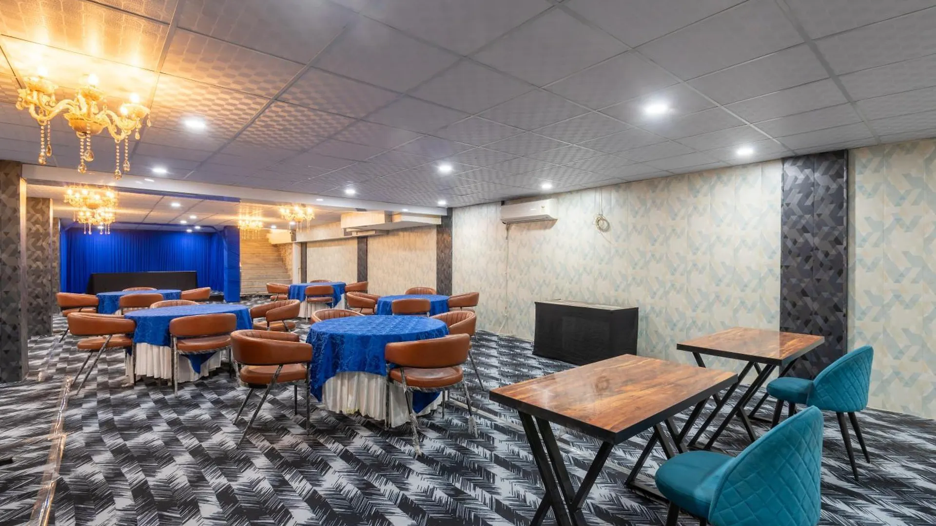 ***  Oyster Pearl I Near Medanta Hospital I Sec-39 I Gurgaon Hotel India